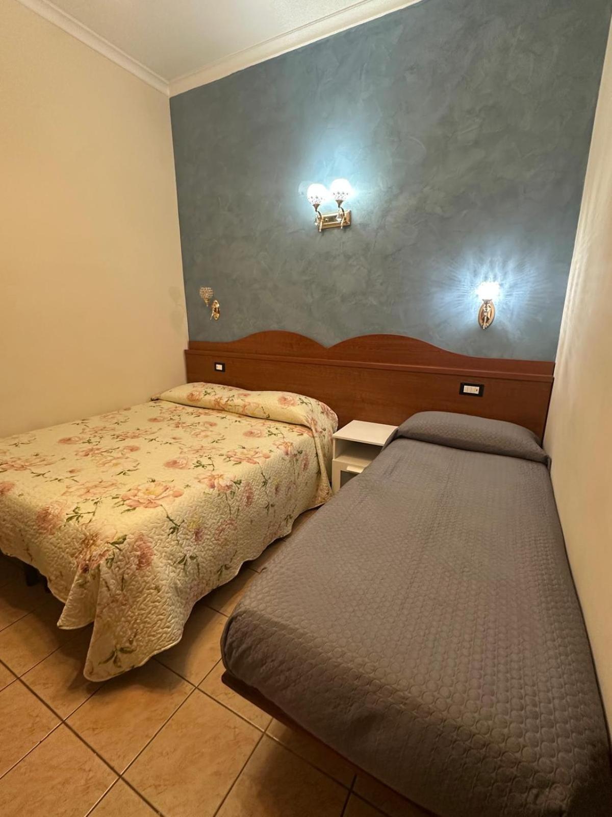 Near Termini Station Guest house 3*